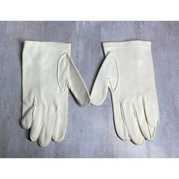 Vintage Crescendoe Womens Ivory 7.5 Leather Tailored Beaded Bow Design - Picture 2 of 7